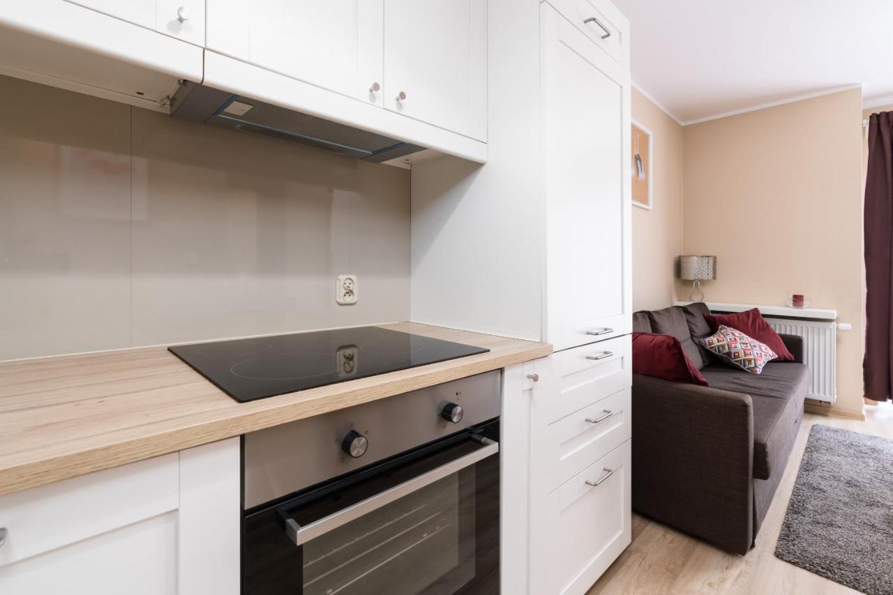 Czarnieckiego Apartment With Balcony Poznan By Noclegi Renters Exterior foto