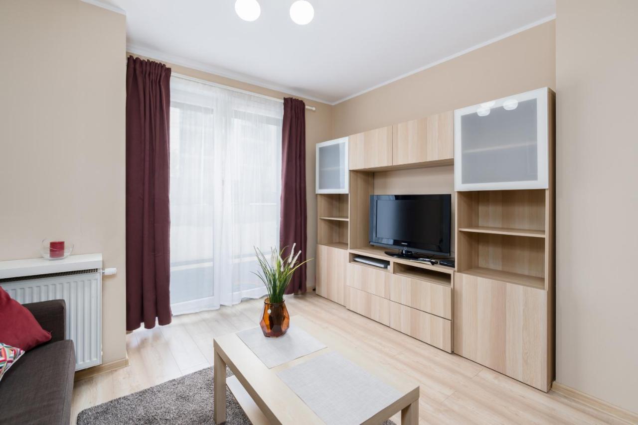 Czarnieckiego Apartment With Balcony Poznan By Noclegi Renters Exterior foto